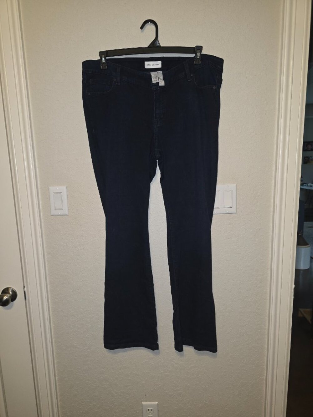 Lane Bryant Flex Magic Waistband Deluxe Fit Bootcut Jeans — Size 20